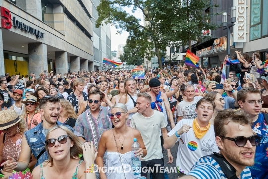 DigitalDesignTeamAX218938