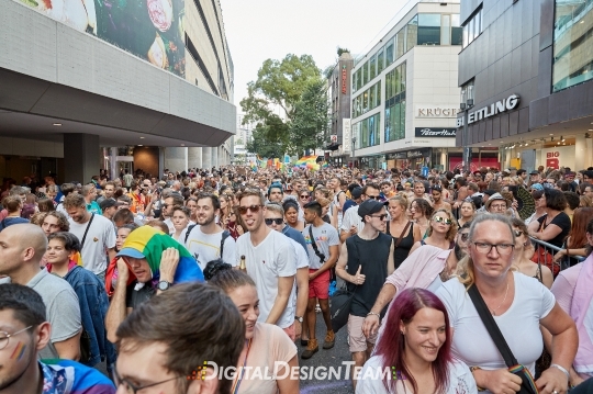 DigitalDesignTeamAX218960