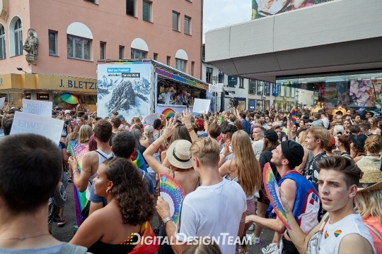 DigitalDesignTeamAX218962