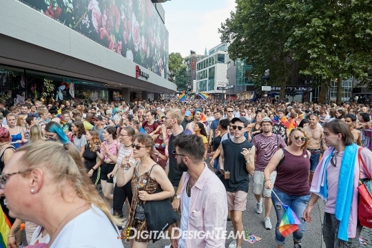 DigitalDesignTeamAX218979