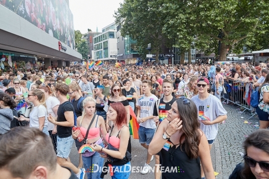 DigitalDesignTeamAX218980