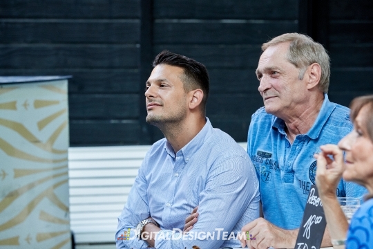 DigitalDesignTeamX2083881